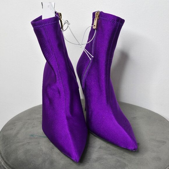 Good American Neoprene Kickstand Sock Bootie - Picture 3 of 10